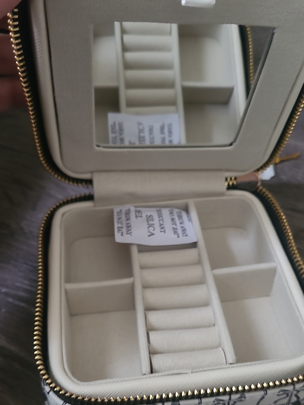 Simply Southern Black and White Striped Floral Jewelry Case With Black Tossle - Picture 3 of 5